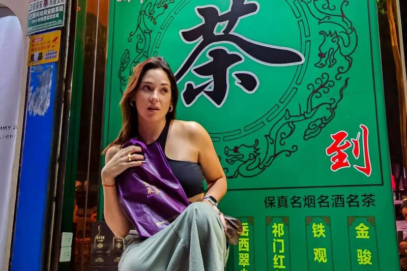 kel Calderón visitó China