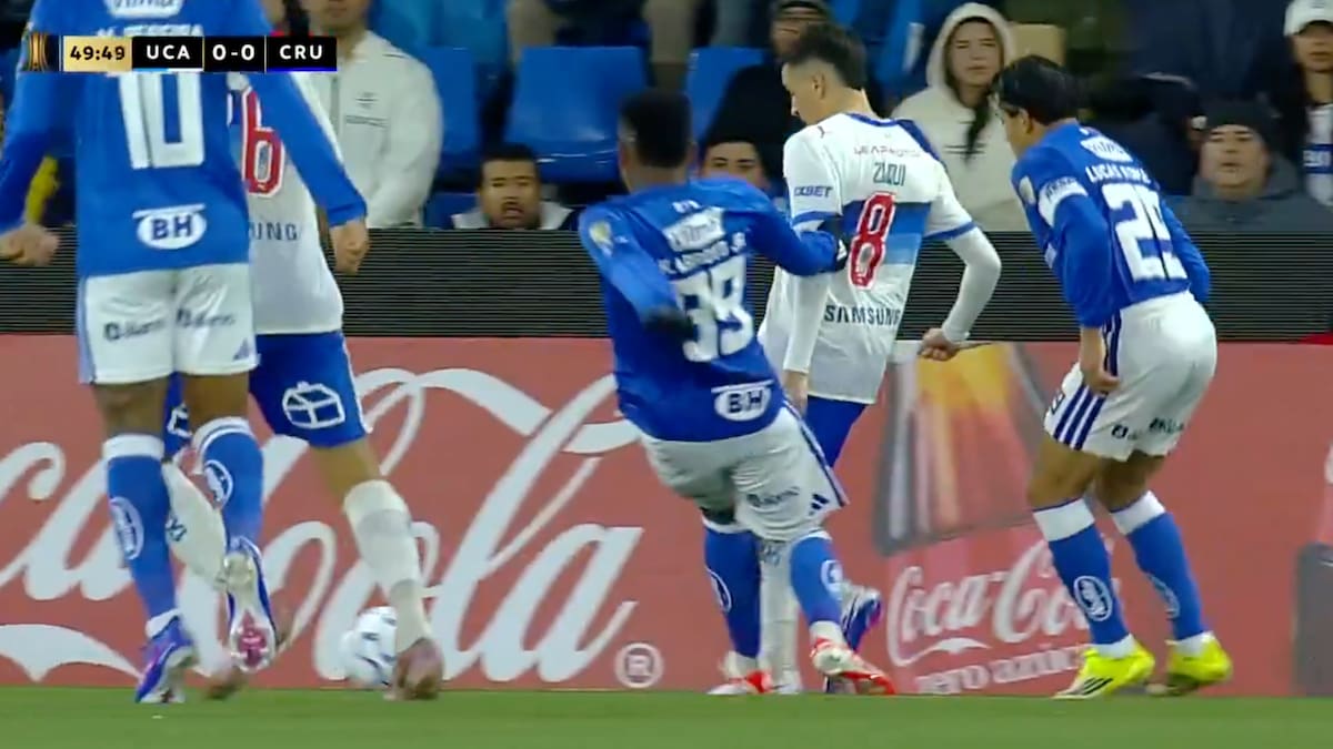 VIDEO | ¿Era para roja? La expulsión que desató la furia de Cruzeiro ante la UC