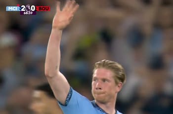 Emoción total: así vivió De Bruyne su último partido con el Manchester City en el Etihad Stadium