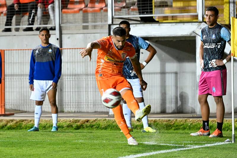 tiene definido a qué equipo defenderá en 2024. Foto: Pedro Tapia/Photosport