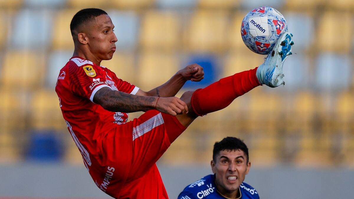 “Sería una pena que ocurriera una resta de puntos. Los partidos se ganan en la cancha”