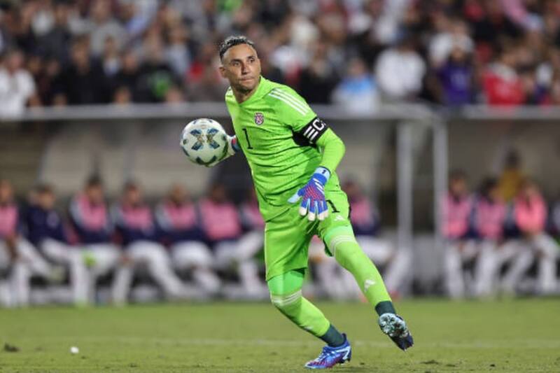 atajando por la Selección de Costa Rica.