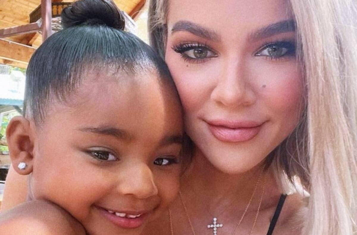 True, hija de Khloé Kardashian y Tristan Thompson, sufrió un accidente