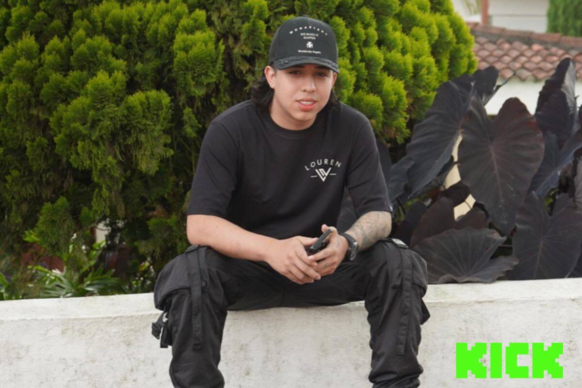 El colombiano Westcol se mantiene firme dentro del top 10 de la plataforma.