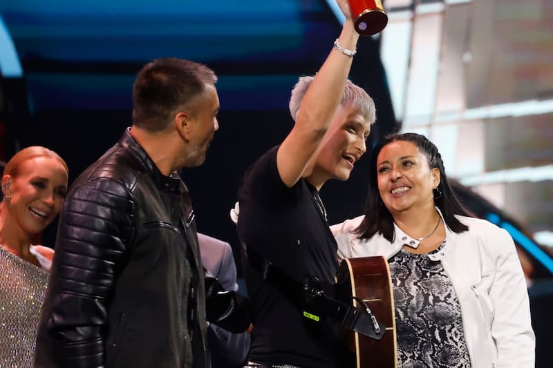 fue sorprendido por sus padres al recibir la gaviota de oro.