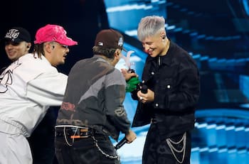 “Hicimos esta polera” Drefquila sorprendió con un inusual mensaje en la presentación de Kidd Voodoo en Viña 2025