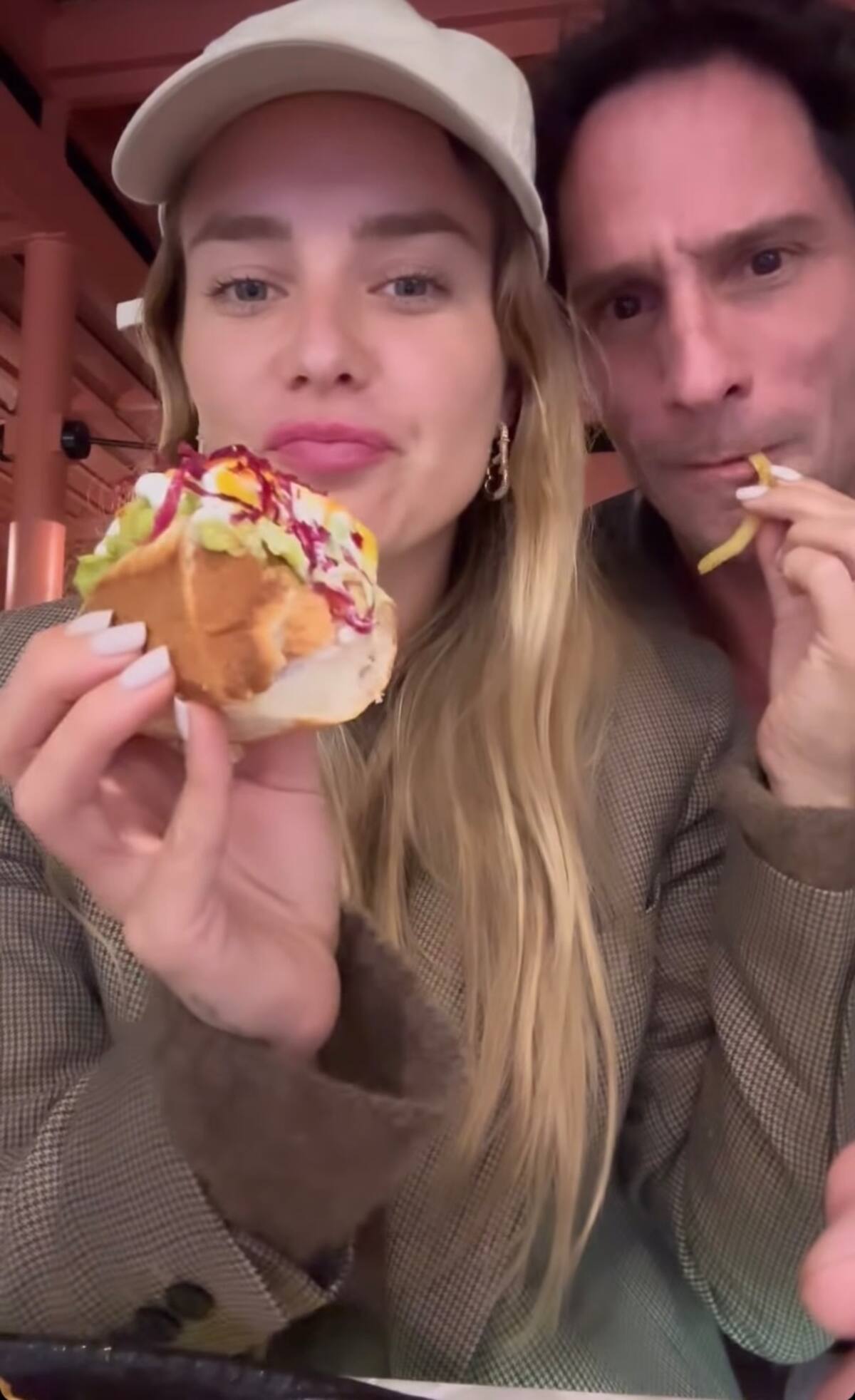 La pareja disfrutando juntos. Créditos: Instagram.