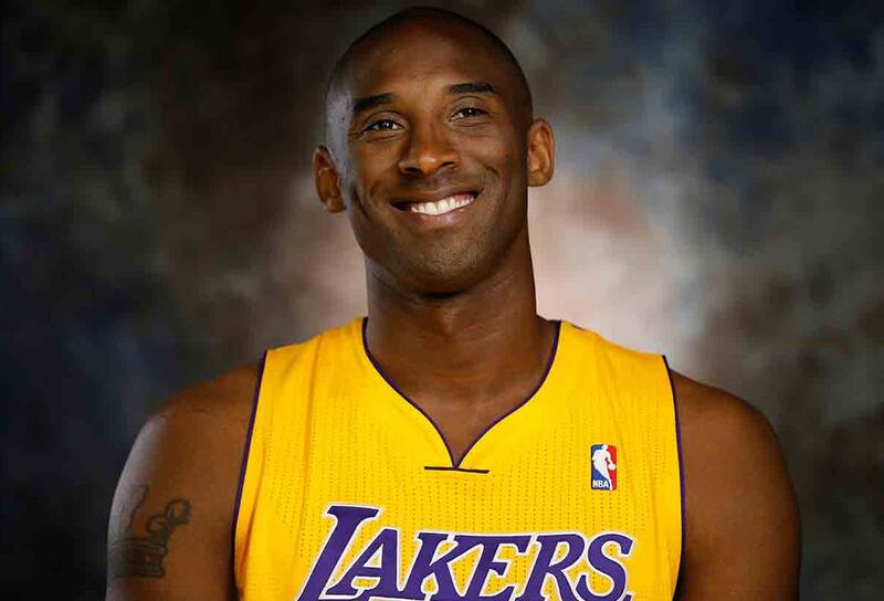 tendrá su estatua afuera del estadio de Los Angeles Lakers.