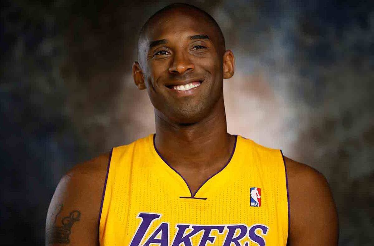 Nike lanzó nuevo modelo de zapatillas en homenaje a Kobe Bryant