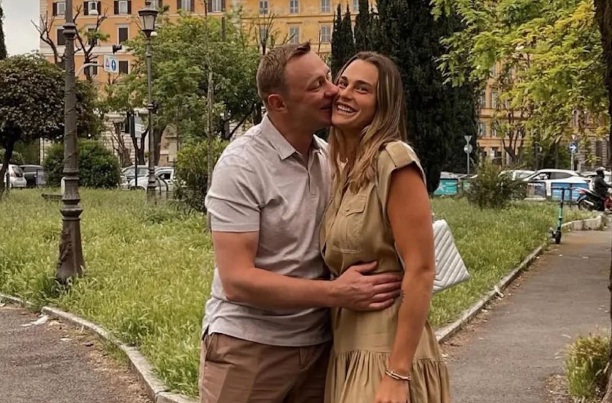 Muerte del novio de Sabalenka: Habría saltado de un balcón y la tenista decide jugar en Miami