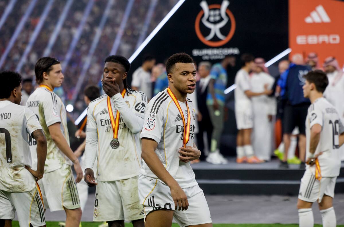 El Barça responde duro a polémico gesto de Mbappé tras la final de la Supercopa: “Debían estar muy jodidos”