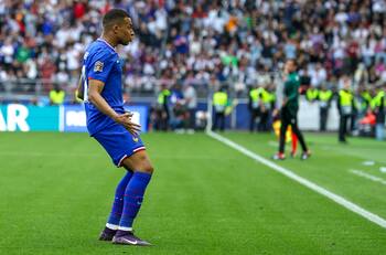 Golazo y asistencia: Mbappé brilló y dejó a Francia tercero en la Nations League