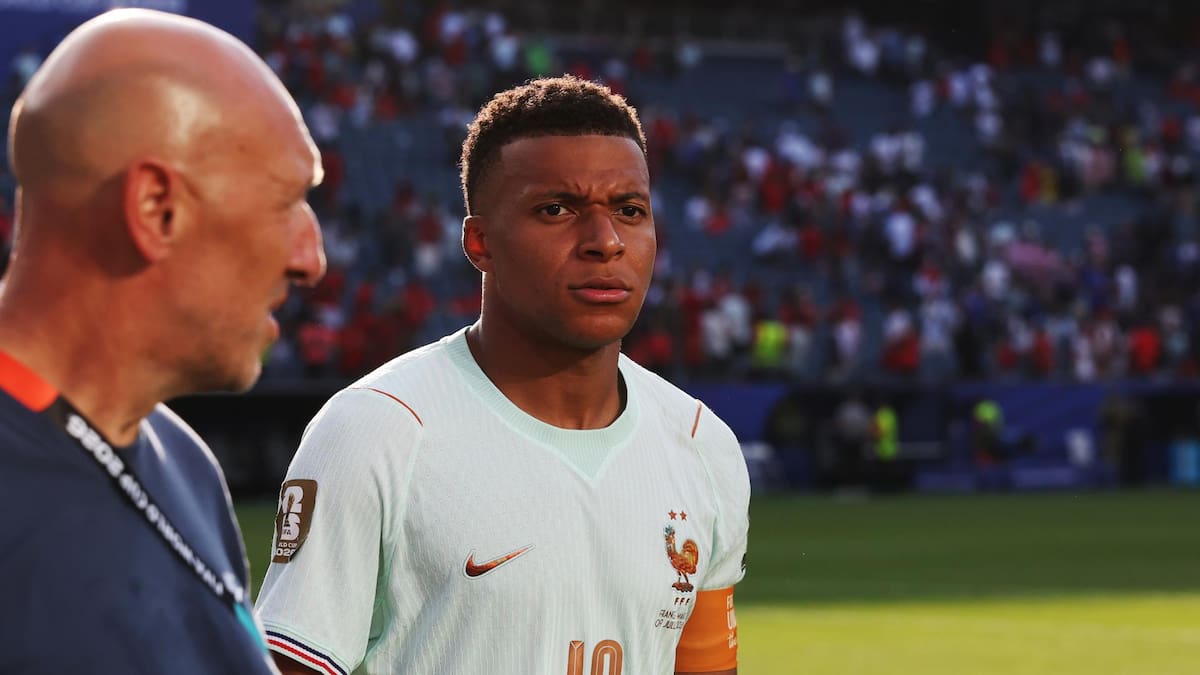 “Sentía algo de dolor”: Didier Deschamps encendió las alarmas en Francia por lesión de Kylian Mbappé