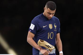 Feroz crítica de Petit contra Kylian Mbappé: “¿Desayunó bien?, ¿Ha hecho caca bien?”