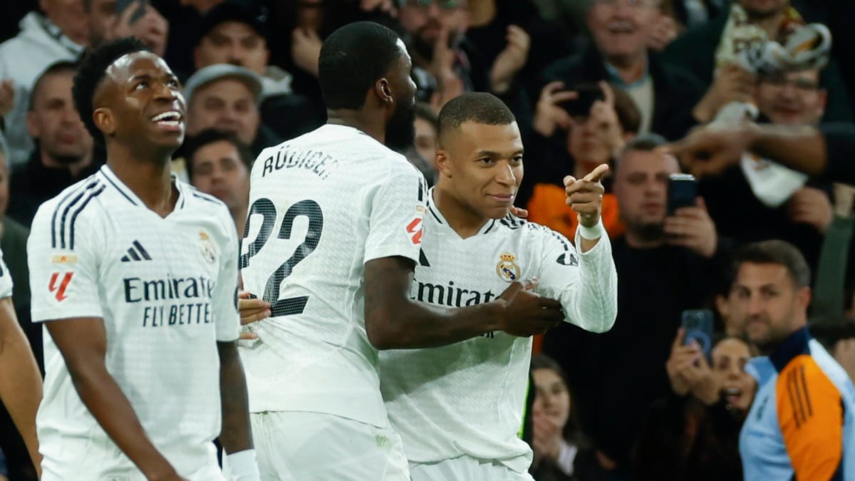 Mbappé rompe el silencio y sale en defensa de Vinícius tras los silbidos del Bernabéu