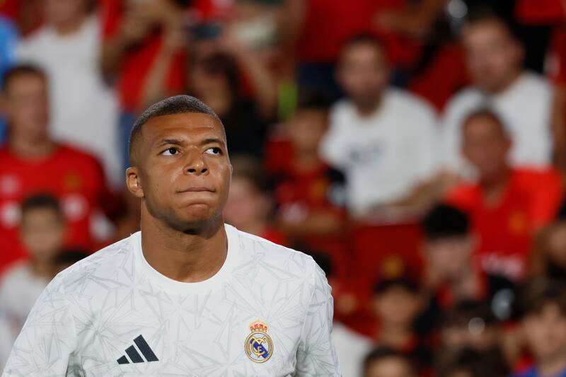 recibió sus primeras críticas con la camiseta del Real Madrid. (Foto: EFE)