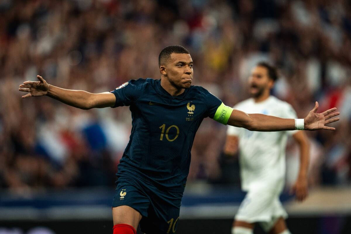 El delantero del PSG anotó en el triunfo 1-0 de Francia frente a Grecia