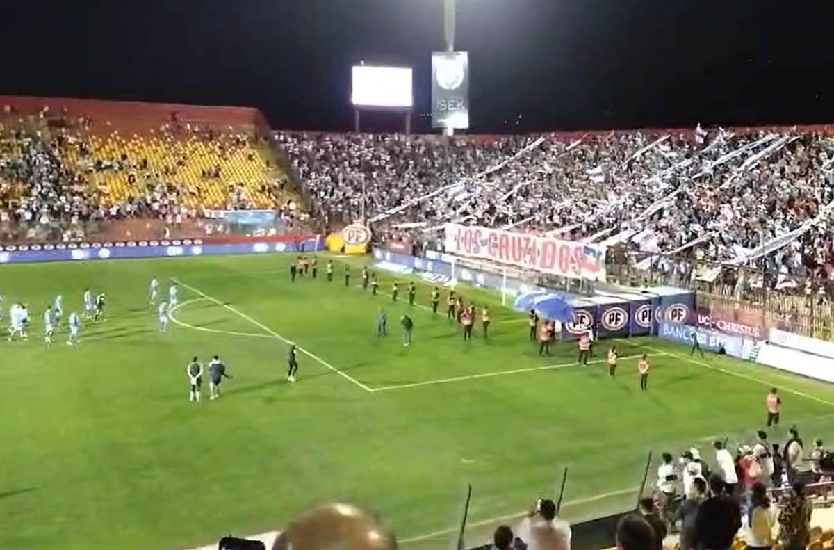 no le perdonó al plantel su presentación ante Everton.