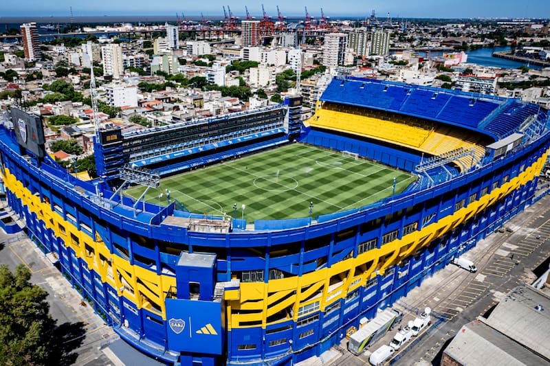 Los restos de Miguel Ángel Russo ya descansan en el estadio de Boca.