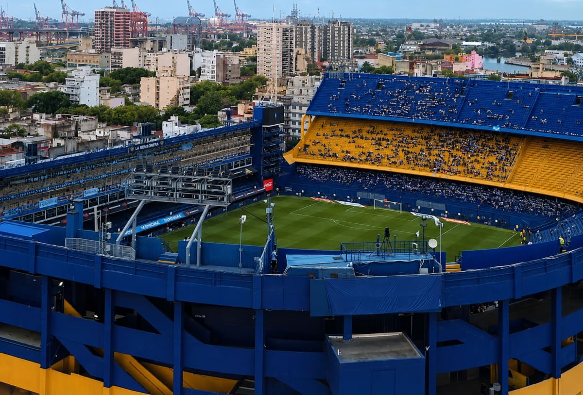 El estadio de Boca se prepara para recibir a la UC. Foto: @BocaJrs en Instagram.