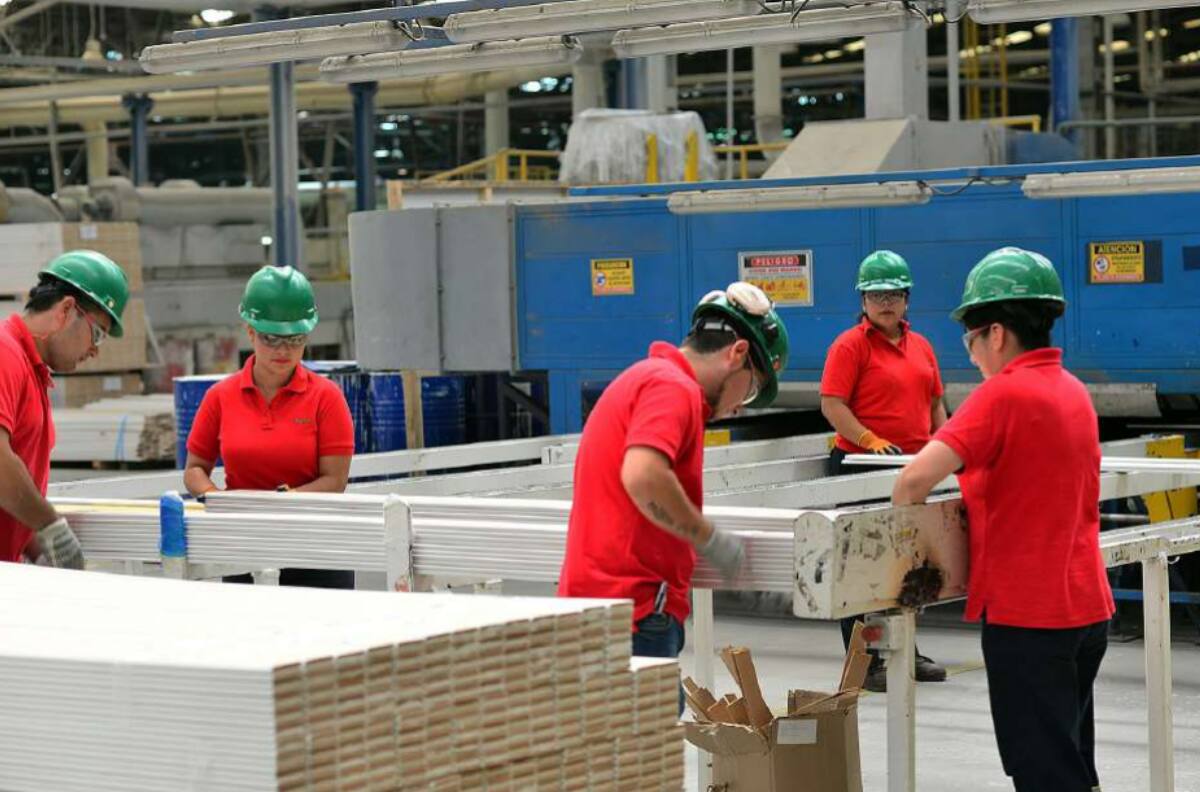 Histórica empresa chilena con presencia en América Latina decide buscar socio ante complicada situación financiera