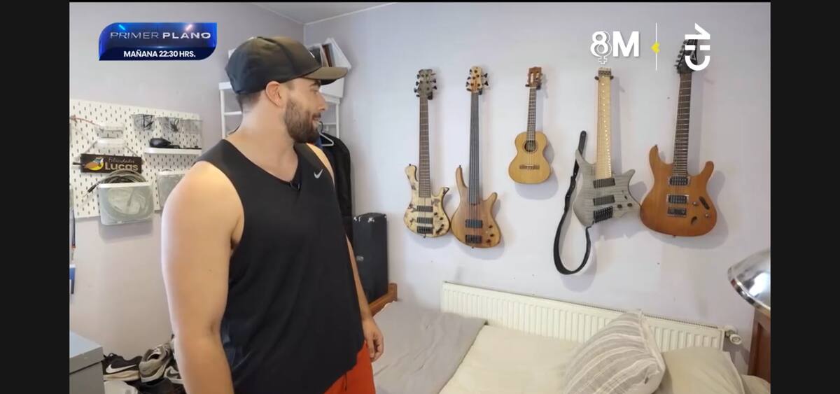 El medallista mostró sus instrumentos. Créditos: CHV.