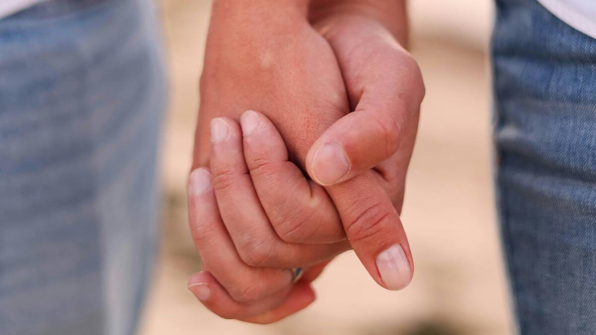 Es una de las parejas más queridas de la TV y a través de un podcast realizan su propia terapia de pareja