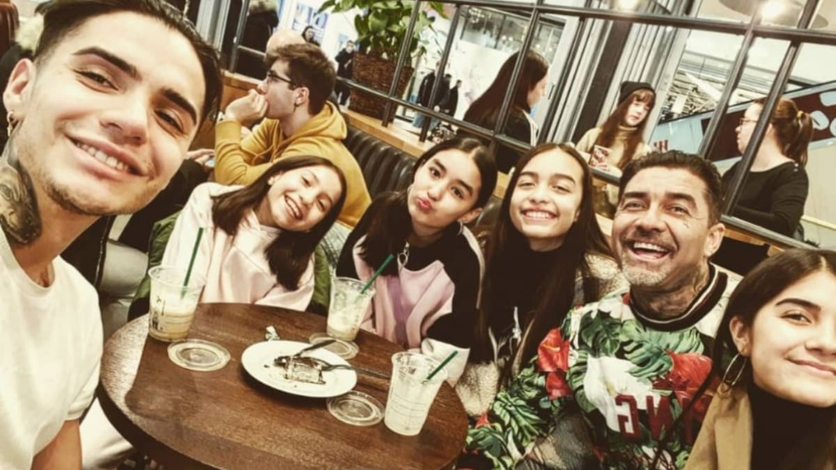 El embarazo de Steffi Méndez es recibido con emotivos mensajes de su familia