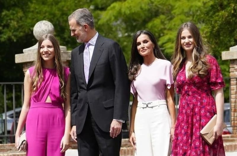 La infanta Sofía acaparó las miradas con su mono fucsia - Créditos: Instagram