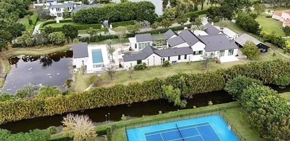 El boxeador se compró una casa en un sector exclusivo de Florida, pensando en una vida alejado de los cuadriláteros.