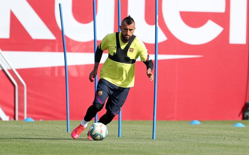La plantilla vuelve a entrenarse tras 56 días de confinamiento