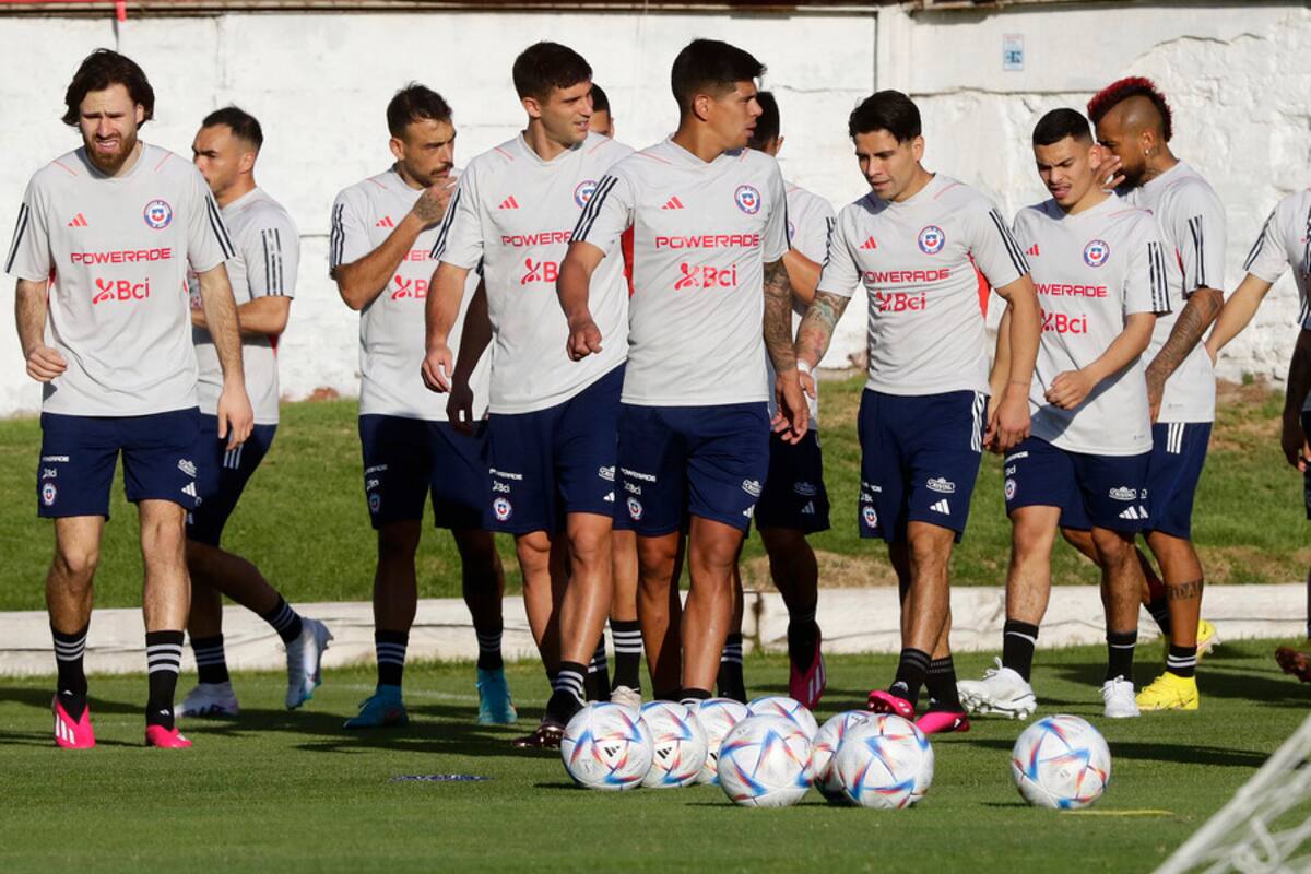 Chile está pensando en el duelo ante Paraguay. Foto: Agencia Aton.