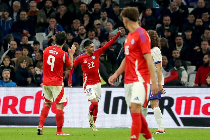 Chile se vio bien ante Francia, pese a la derrota. Foto: Agencia Aton.