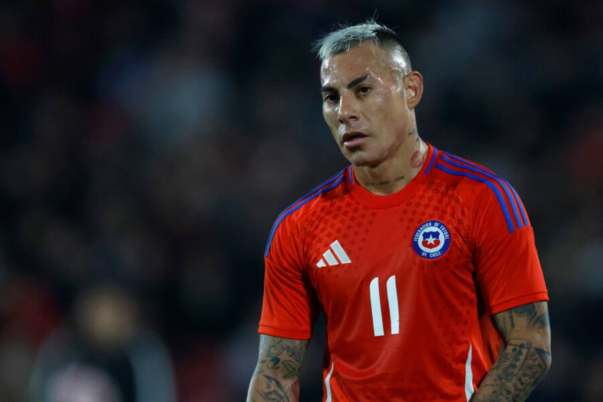 Eduardo Vargas enciende las alarmas para el debut en Copa América. Foto: Aton.
