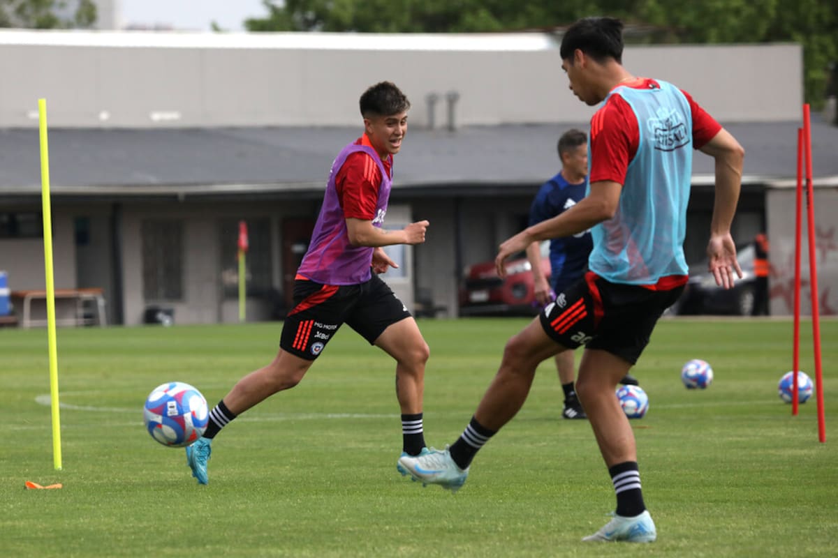 Marcelo Morales entrenó como titular en todos los entrenamientos, pero finalmente será suplente. Foto: Aton.