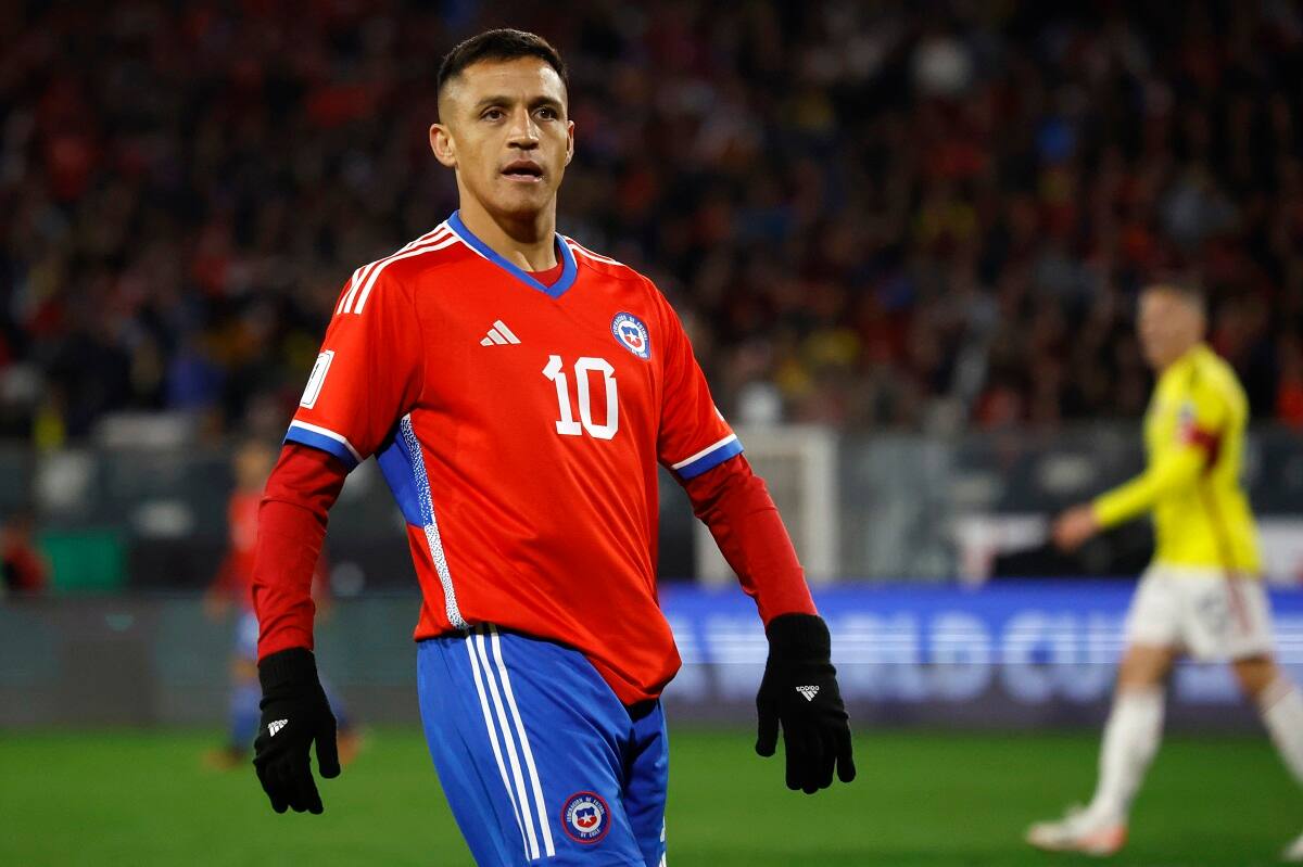 Alexis Sánchez en las Eliminatorias Sudamericanas. Agencia Aton.