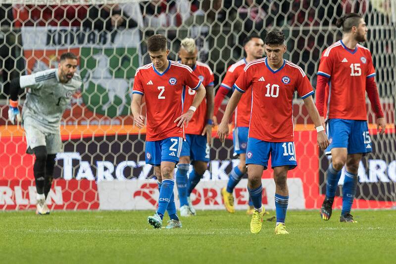 Francisco Sierralta volvería a jugar recién después del parón internacional.