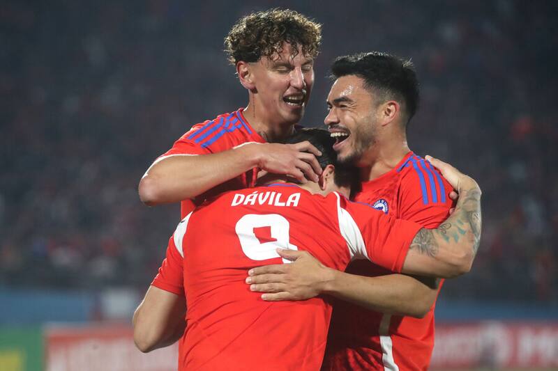 Gabriel Suazo elogió la actuación de Víctor Dávila. Foto: Aton.