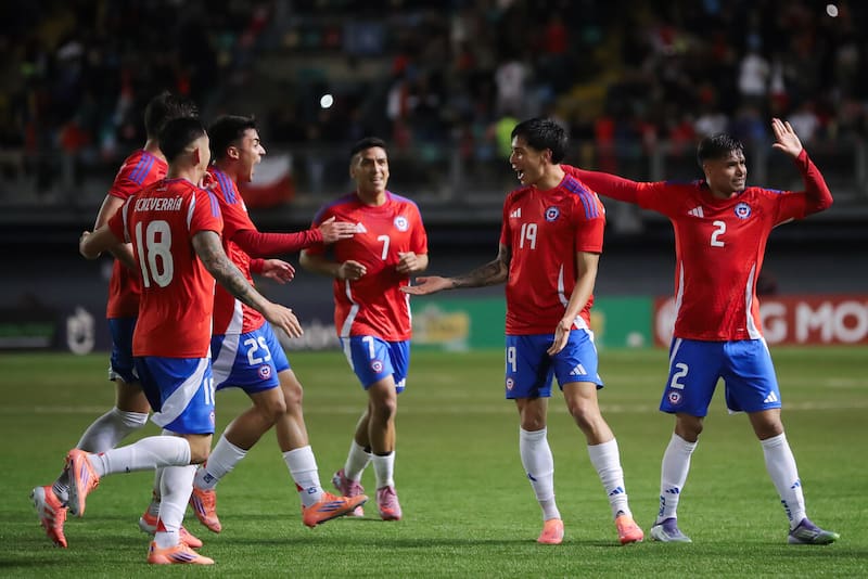 Jugó con Perú en la última fecha FIFA y fue triunfo por 2-1. Foto: Photosport