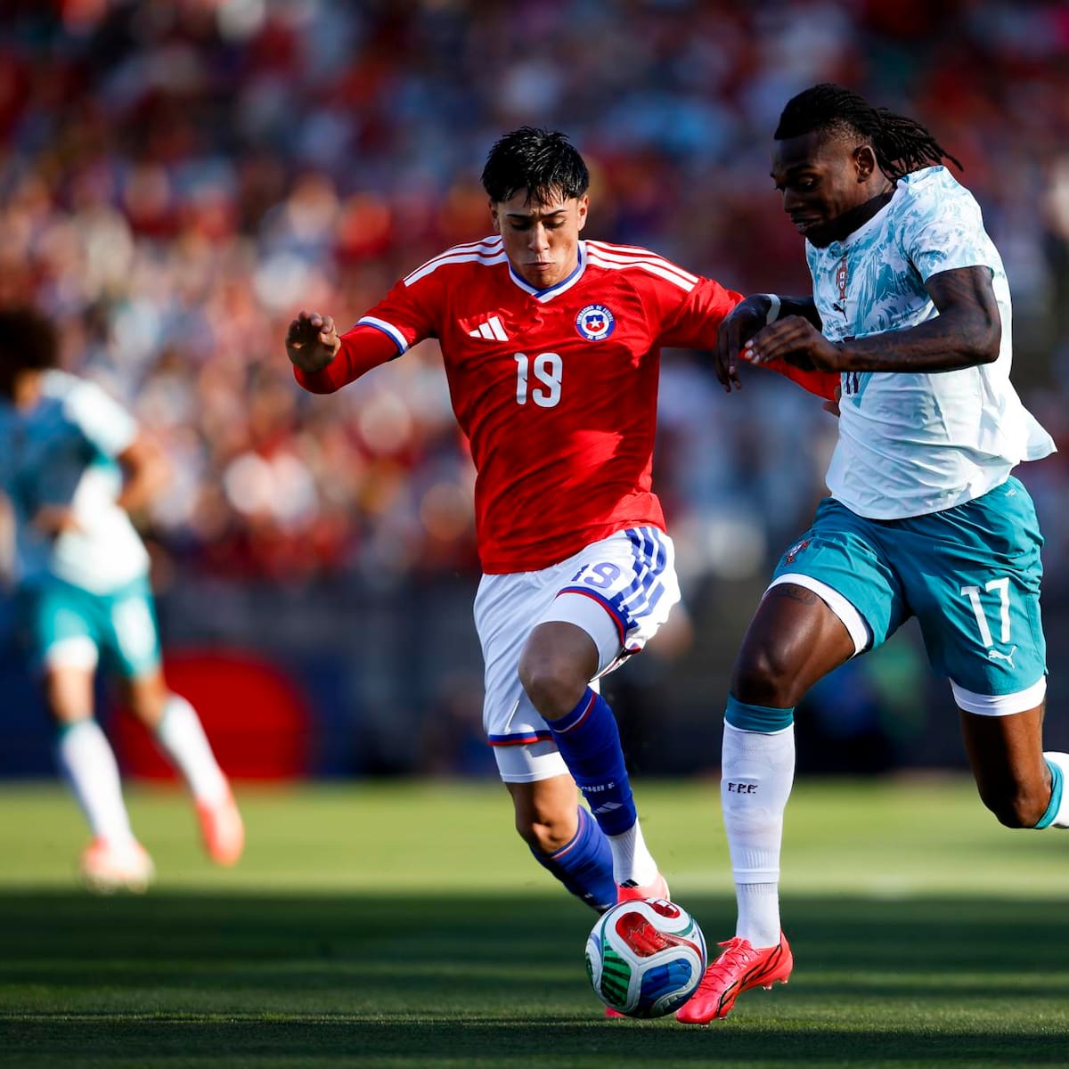 Fue casi una práctica con público: Chile cae ante Portugal mostrando una pálida imagen