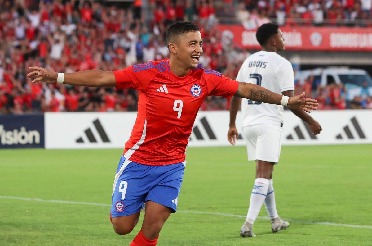 Los locales respondieron: contundente victoria de La Roja sobre Panamá en el Estadio Nacional