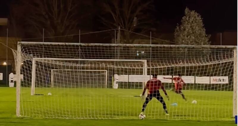 La competencia entre Darío Osorio y Alexis Sánchez.