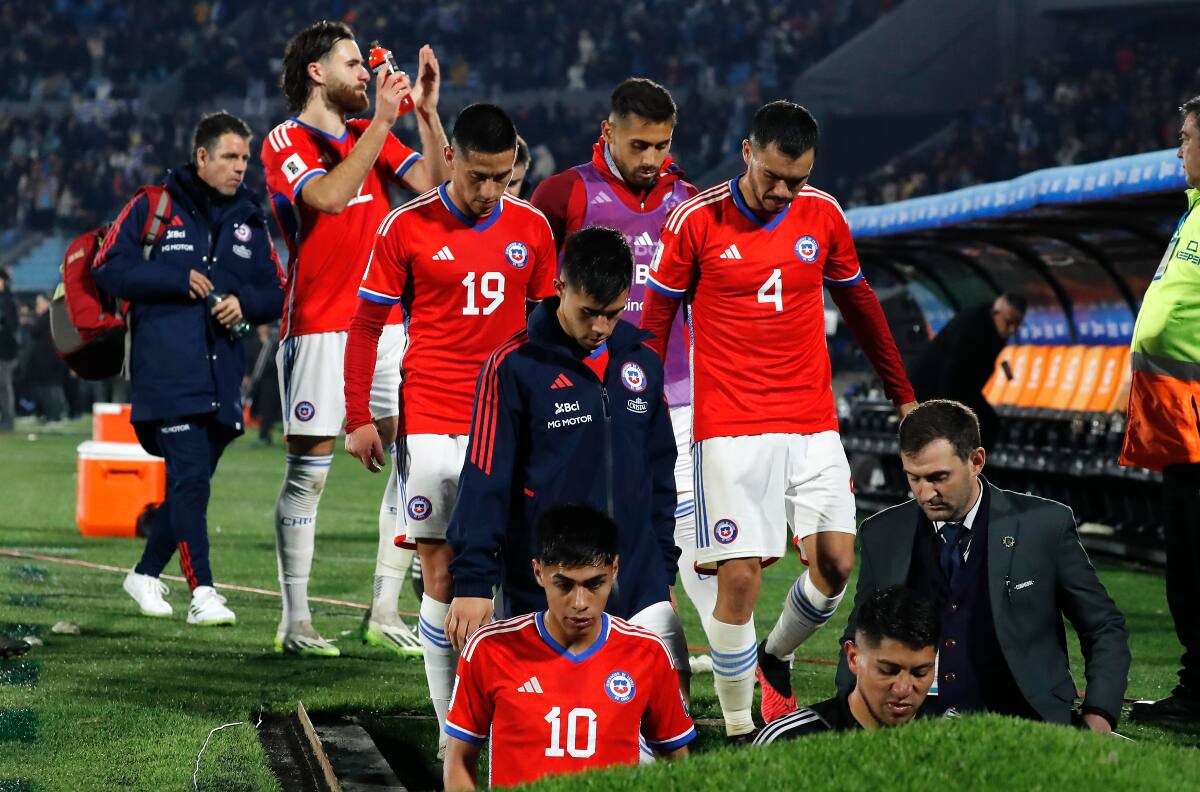 Alerta en Chile: jugador de La Roja salió sorpresivamente de la concentración antes del partido contra Colombia