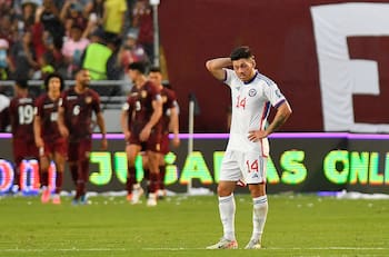 VIDEO | ¡Se volvieron locos! El desaforado relato de la TV venezolana del gol de Yeferson Soteldo a Chile