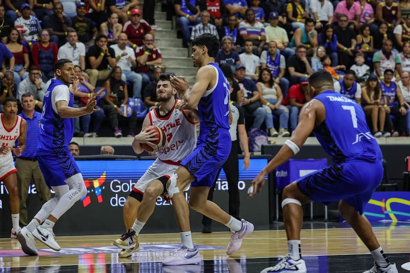 no logró una histórica clasificación. Foto: @solobasquet2