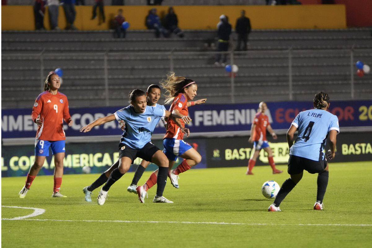 Chile sufrió una terrible caída ante Uruguay y no podrá pelear por clasificar a los Juegos Olímpicos.