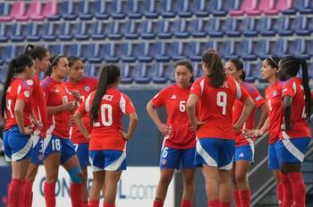 Una más para la crisis del fútbol chileno: La Roja Femenina ocupa su peor Ranking FIFA desde 2012
