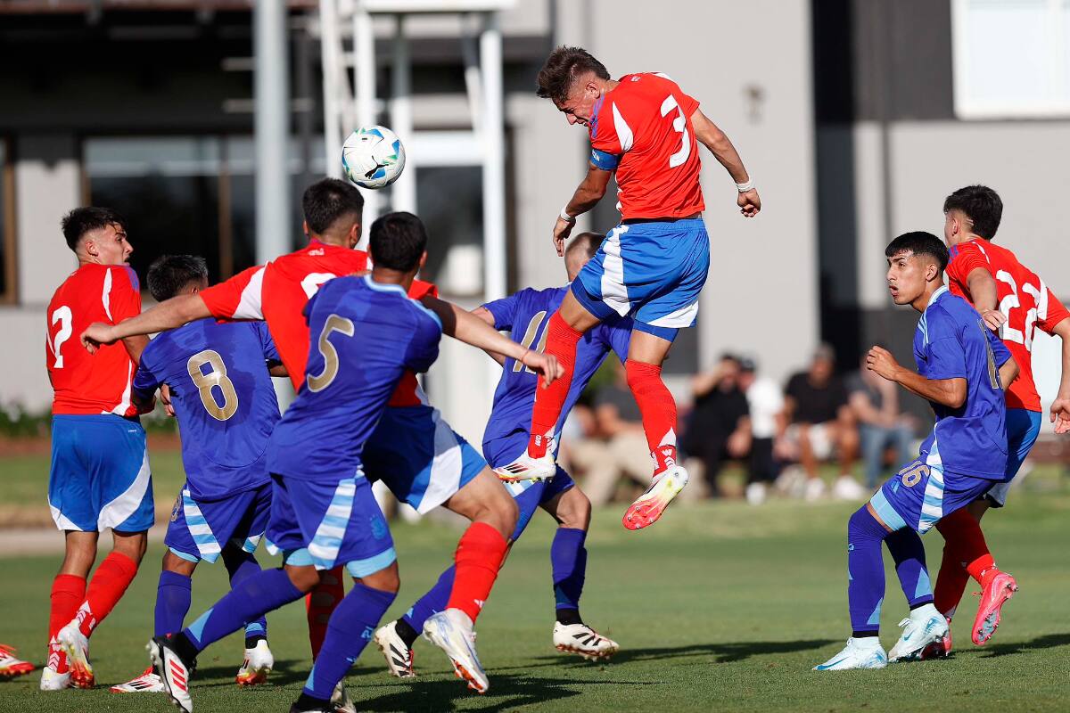 cayó 3-2 en un cerrado partido amistoso ante su par de Argentina. (Foto: @LaRoja)