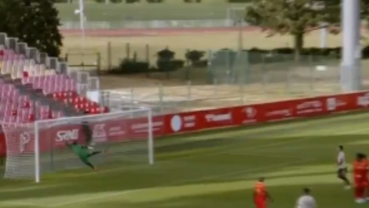 VIDEO | A lo Coto Sierra: El golazo de tiro libre de Matías Sepúlveda ante RD Congo