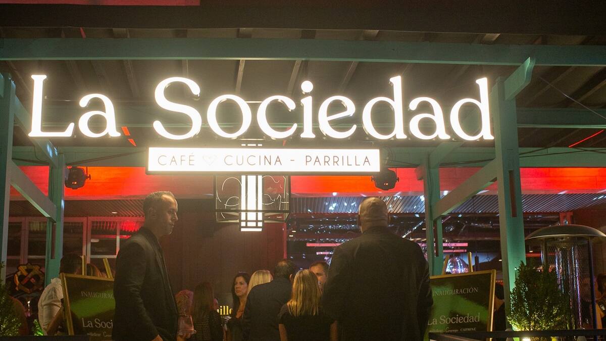 La Sociedad: una espectacular nueva oferta gastronómica que combina carnes, pizzas y café en Lo Barnechea